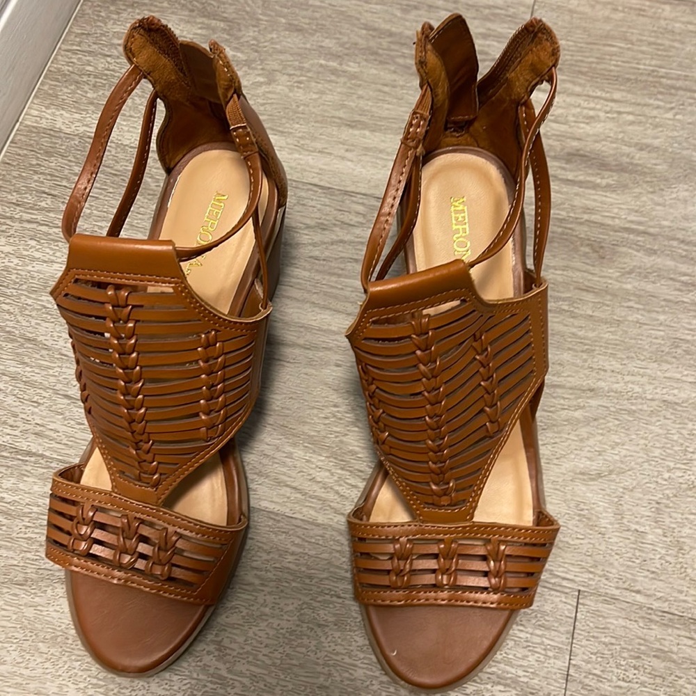 Heels - Picture 2 of 4